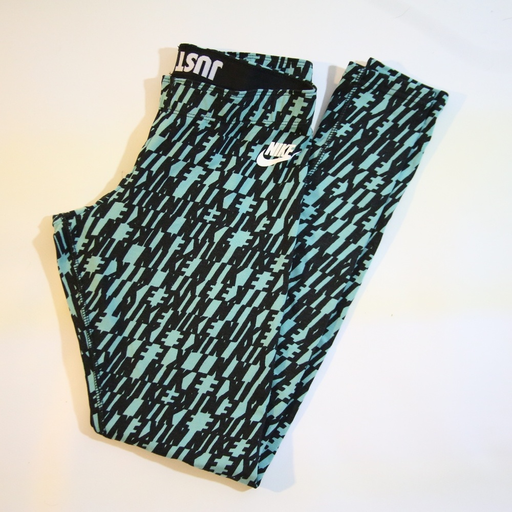 Nike tiffany blue and black leggings
